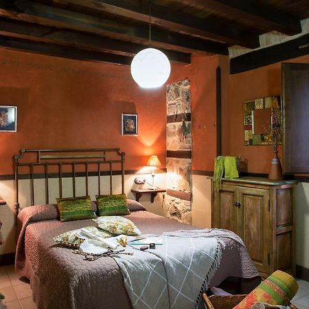 Casa Rural La Casa Del Bosque นาวากอนเซโค ภายนอก รูปภาพ