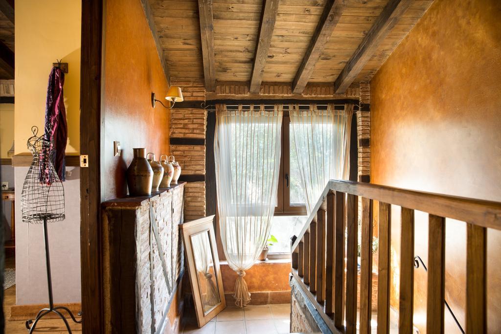 Casa Rural La Casa Del Bosque นาวากอนเซโค ภายนอก รูปภาพ